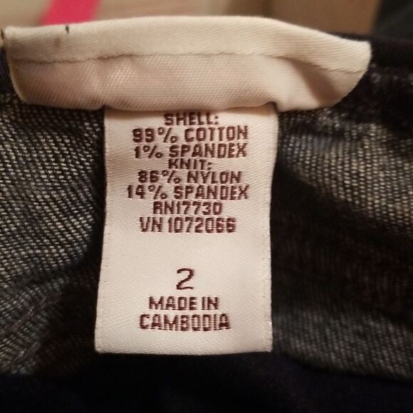 Liz Lange for Target Maternity Jeans with Panel Size 2 - Picture 7 of 8